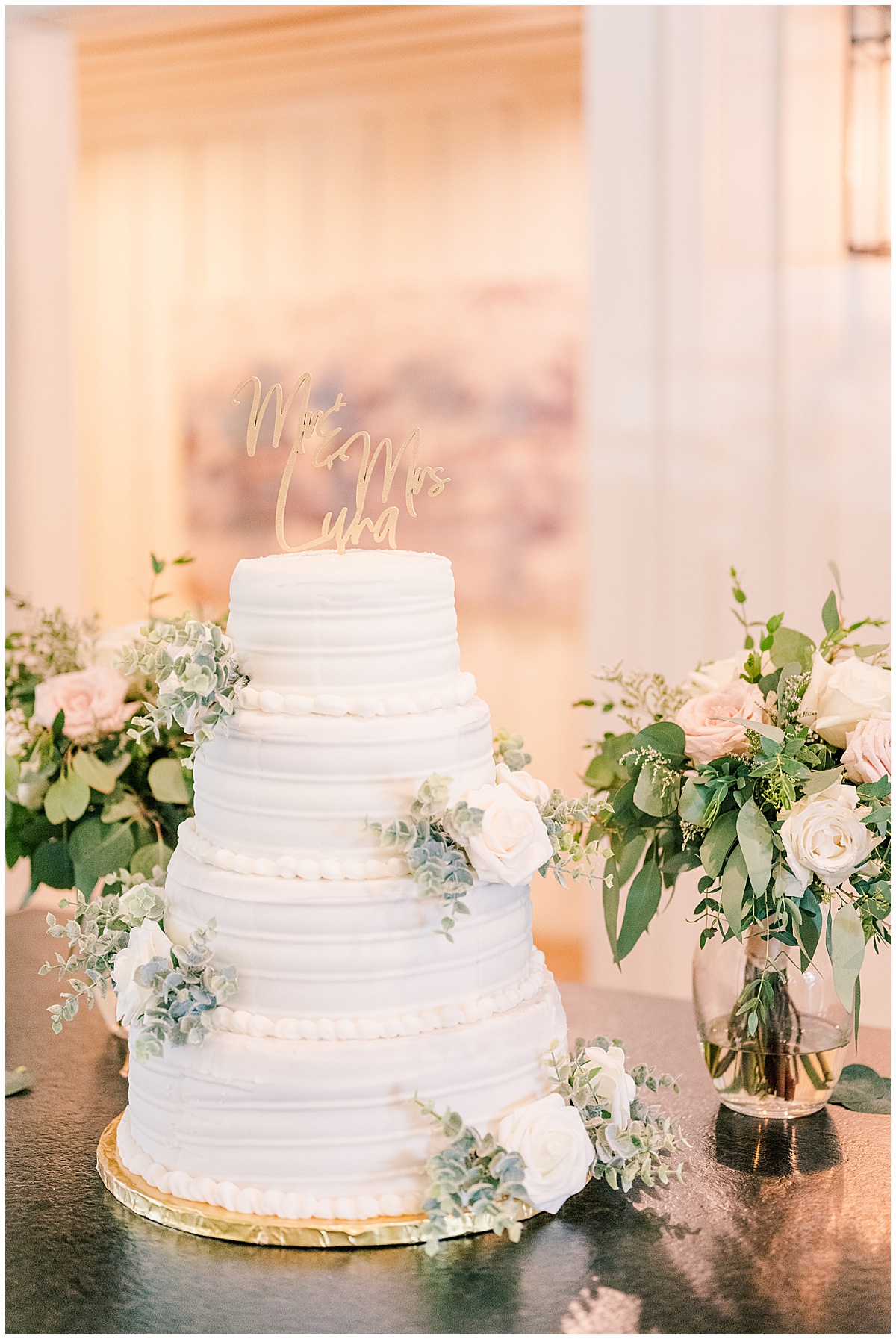 Wedding Cake, The Woodlands Texas Photographer.